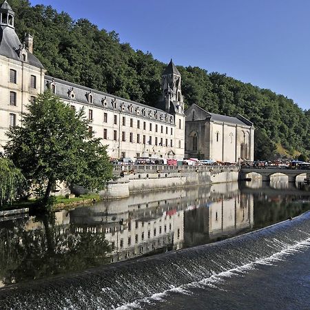 Отель Vvf Perigord Sorges-En-Perigord Экстерьер фото